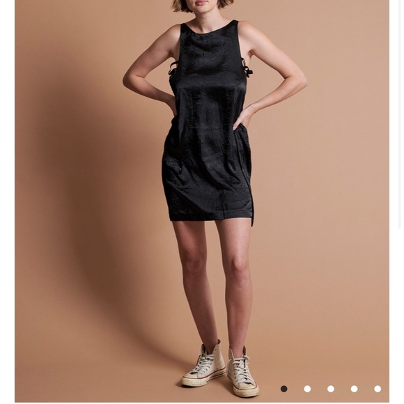 ONE Teaspoon Velvet Love Dress - Picture 2 of 12